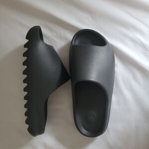 Granite Yeezy Slides